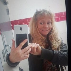 Meet your Posher, Becky